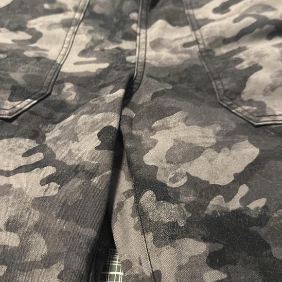 Spanx camo pants size M - Picture 7 of 13